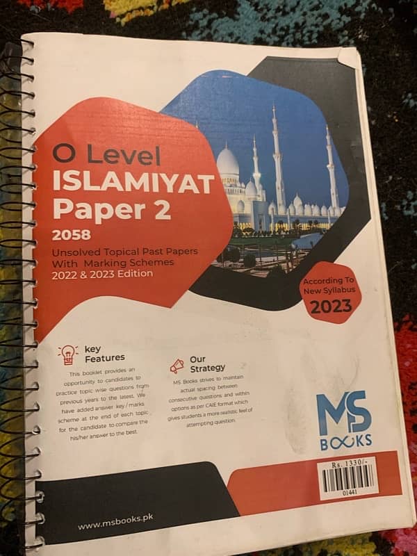 O-level books/notes/pastpapers for islamiat and PS v cheap 17