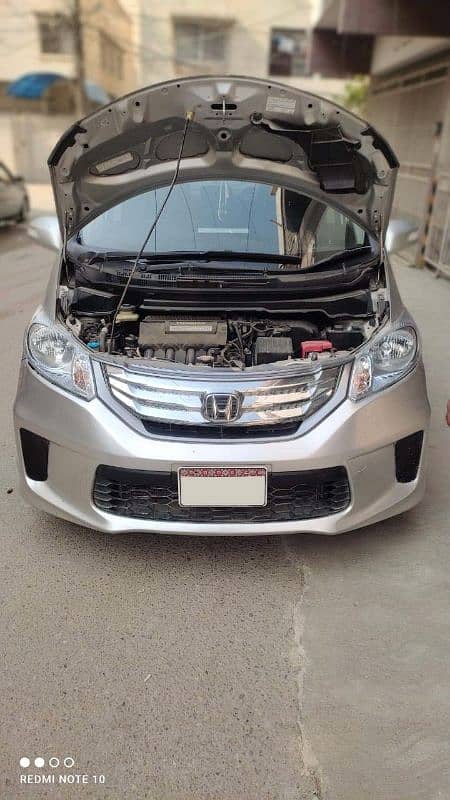 Honda Freed 2012 6