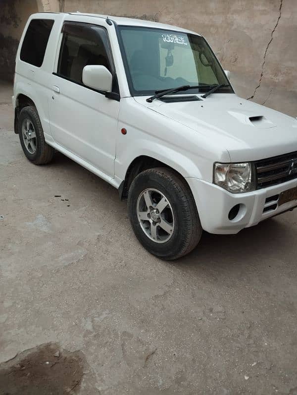 Mitsubishi Pajero Mini 2009 import 2014 2