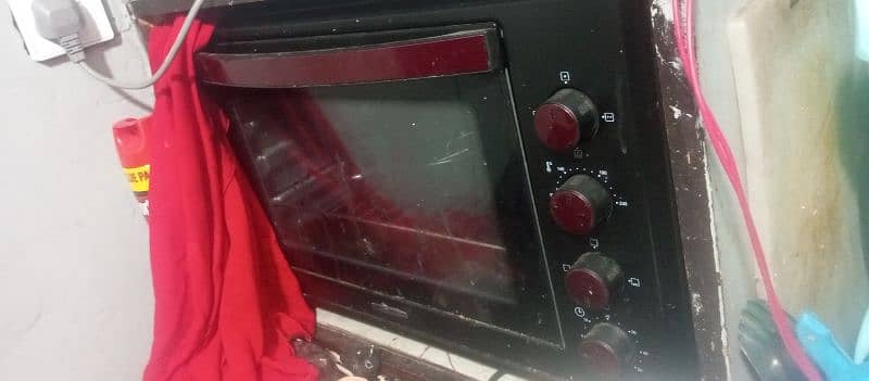 signature brand oven new 3 times used only 1