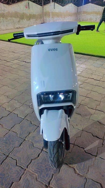 Evee C1 2024 Model 5