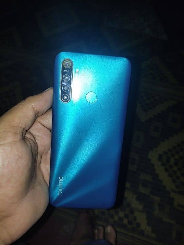 realme 5i 0