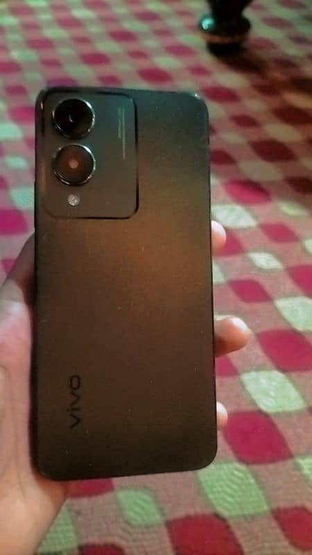 Vivo Y17S 4/128 With Box And Charger 0