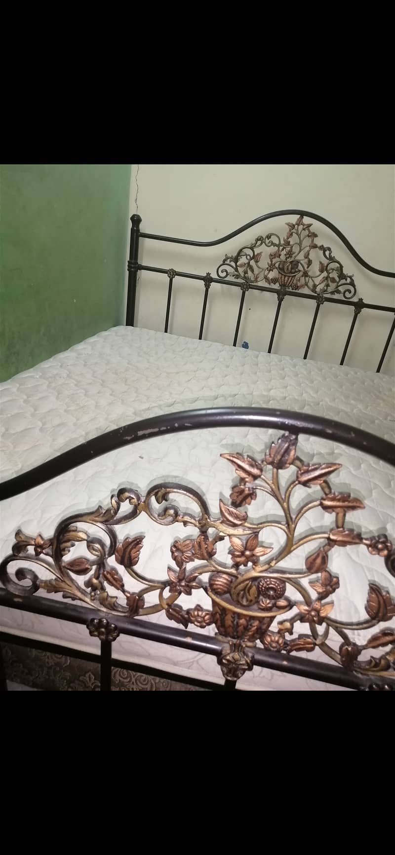 Full king bed set with 2 side tables, dressing Table mattress, person 1