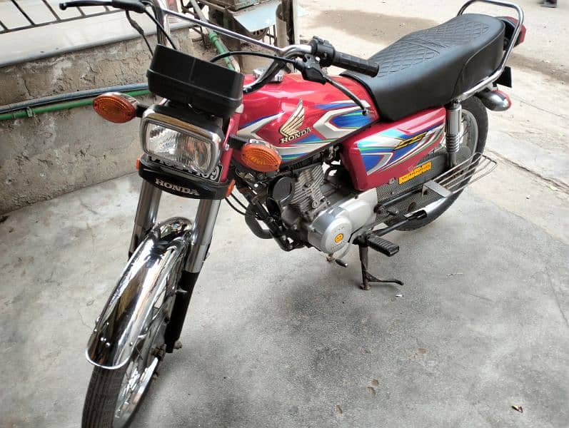 Motorcycle 125 0