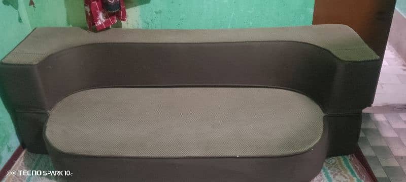 used sofa 0