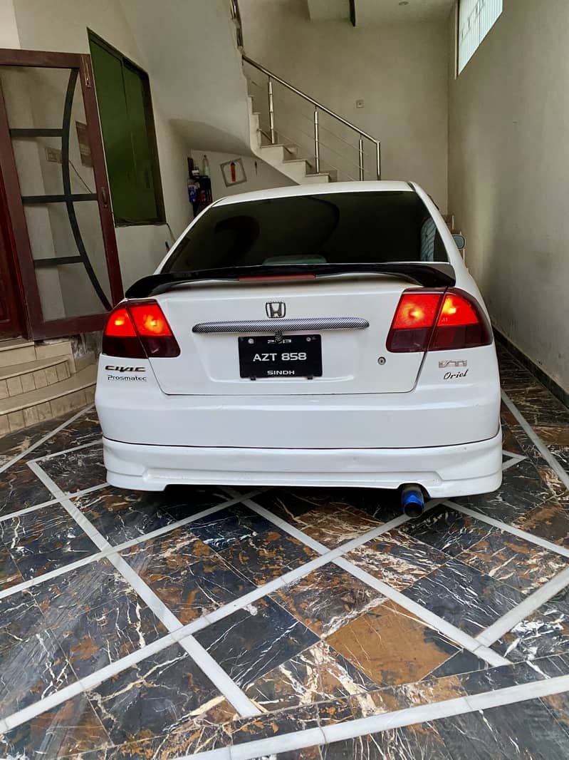 Honda Civic EXi 2002 4