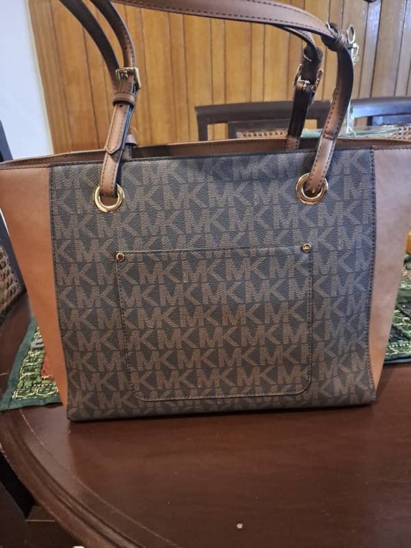 Michael Kors Walsh Tote Bag 2