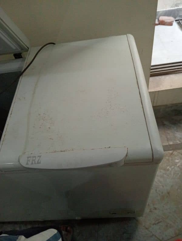 deep freezer Haier good condition 1