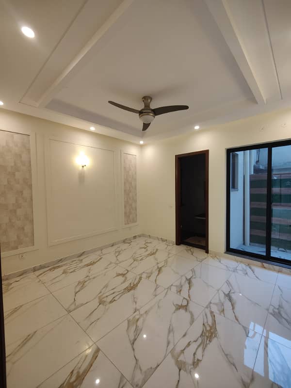 5 Marla Beautifull Modern House For Sale In Dream Gardens Phase 1 Lahore 6