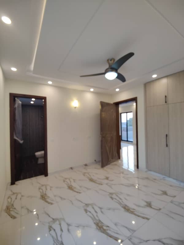 5 Marla Beautifull Modern House For Sale In Dream Gardens Phase 1 Lahore 21