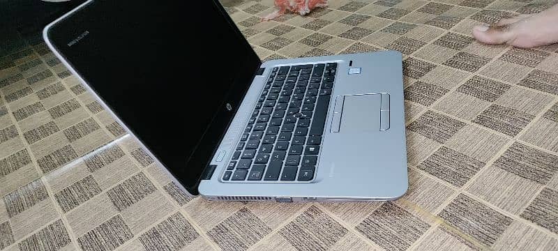 HP EliteBook Core i7-6500U 4