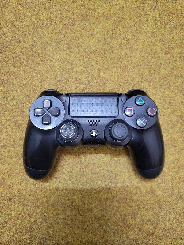 Play Station 4 Slim 500GB with EXTRA ACCOUNT GAMES 7