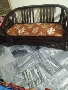 wooden sofa set condition saaf hai