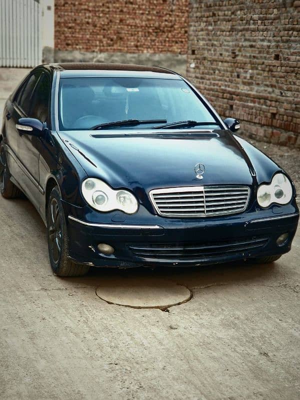 Mercedes C Class 2005 16