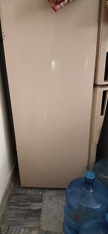 dawalance fridge medium size for sale not any fault all ok 1