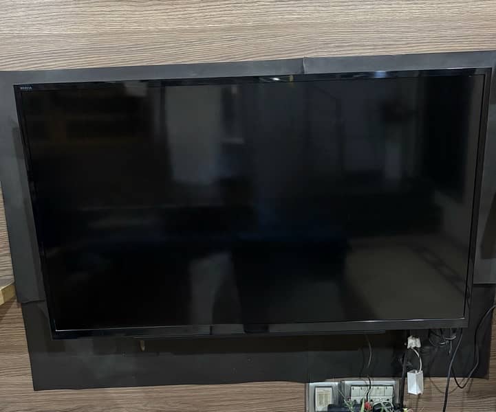 SONY Bravia 40” LED TV 1