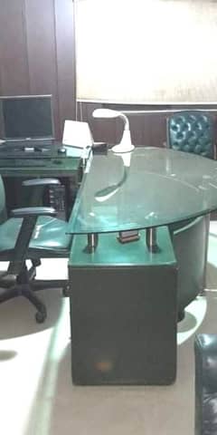 Workman Branded   Executive glass tables