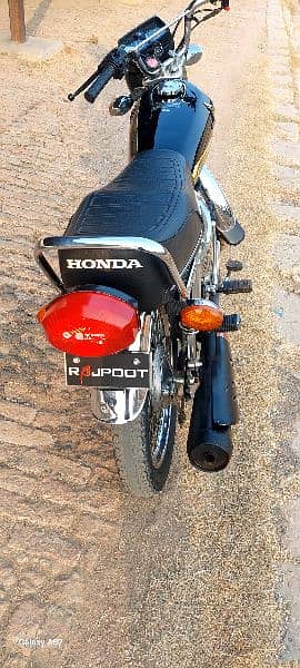 Honda 125, 2021 Model Self Start for Sale Urgent 3