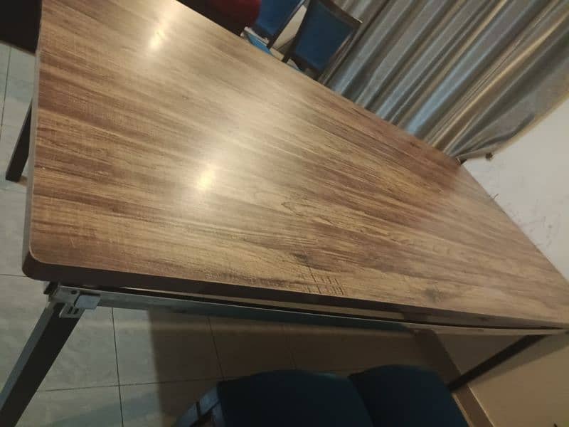 dining table new condition 1