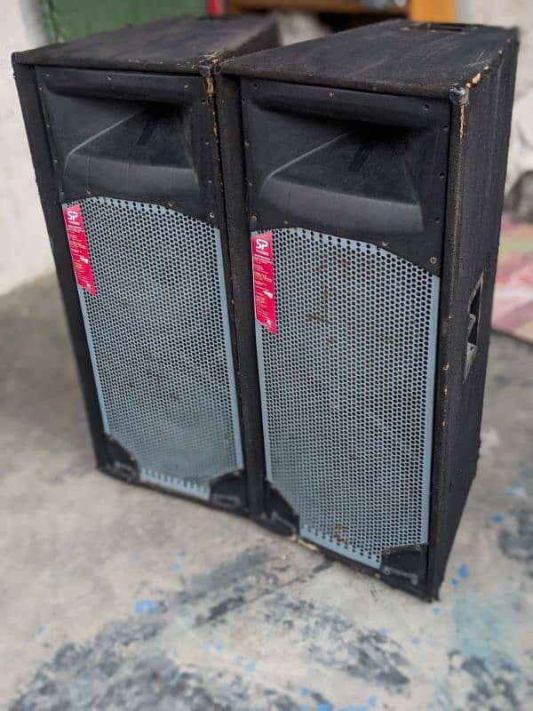 Peavey sp4 Gary jali 600 watt 6