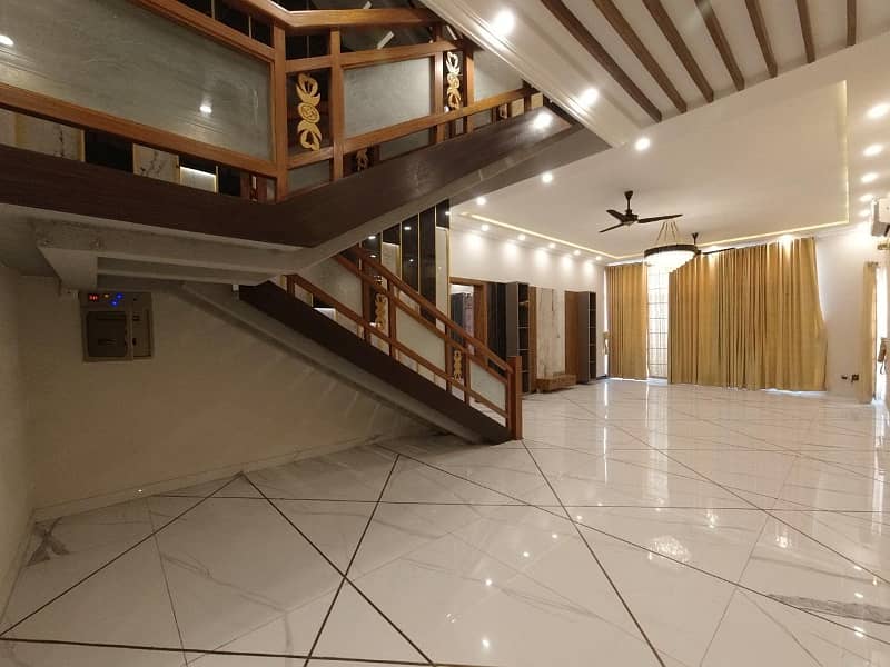 Beautiful Designer House For Rent 7