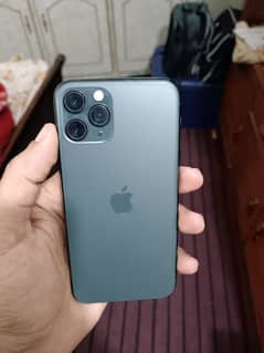 I m selling my Apple phone 11 pro