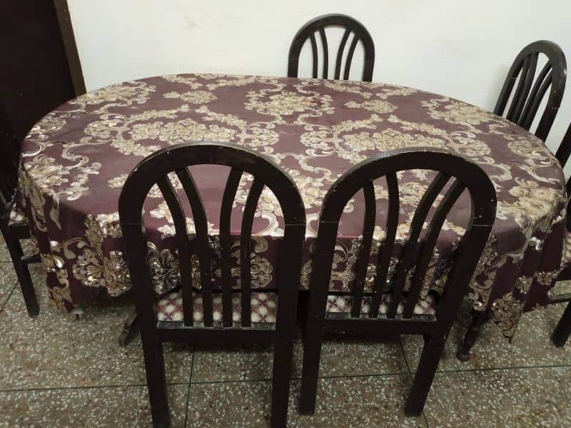 Dining table with 6 chairs 4