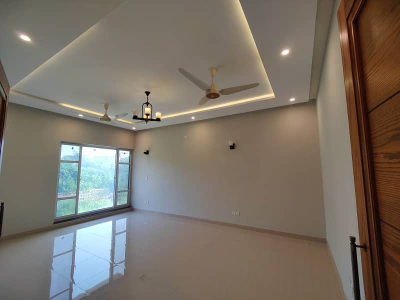 Beautiful Designer House For Rent 17