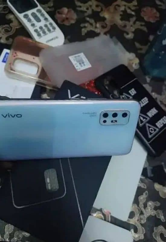 Vivo V17 8+4GB RAM 256GB ROM 1