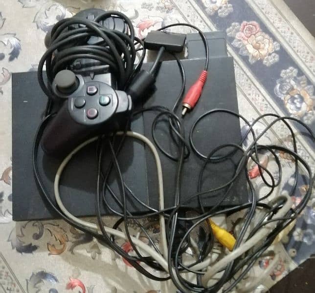 Play station 2 used urgently sale call at 03487560400 0