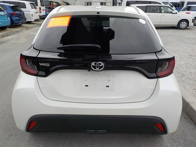 Toyota Yaris 2021 4