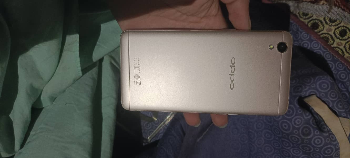 Oppo A37 0