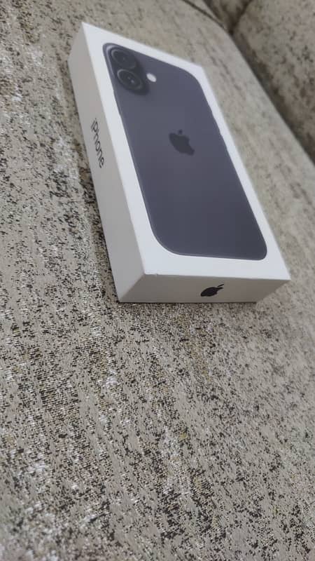 Apple Iphone 16 128GB 4