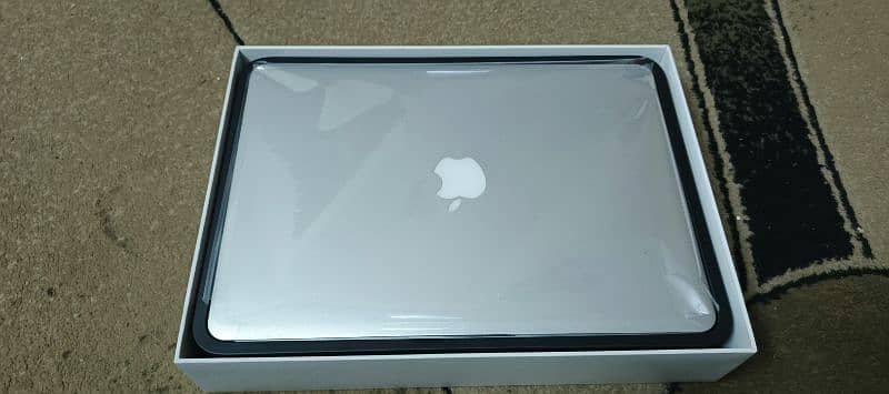 Macbook Air 2015 New Condition 1