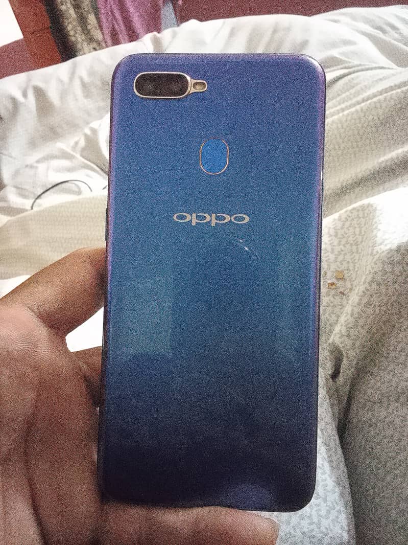 Oppo a5a in use but good coby 0