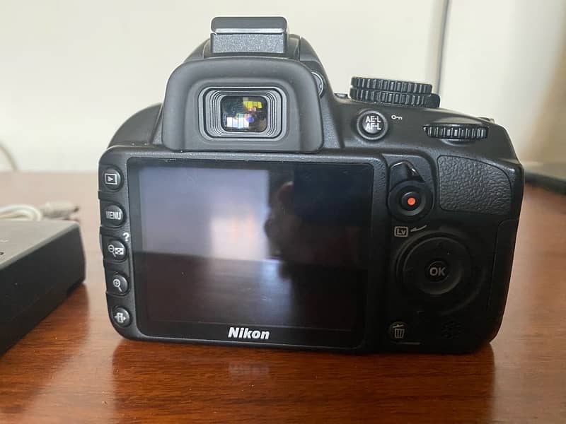 Camera Nikon DSLR 1