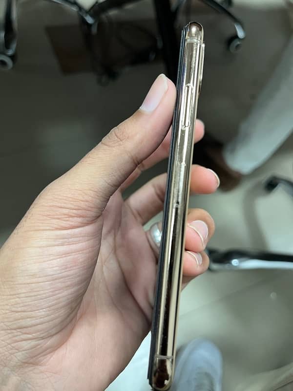 IPHONE XS 64GB PTA APPROVED 2