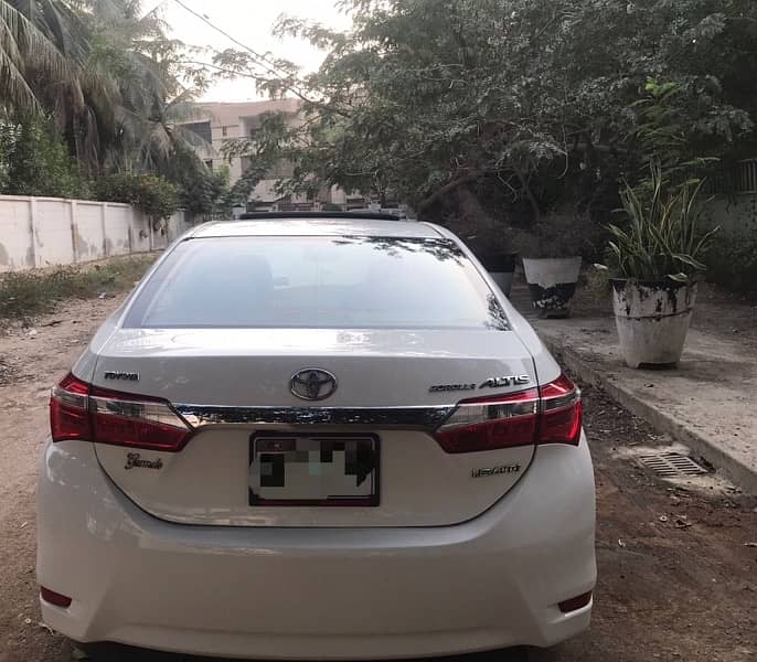 Toyota Altis Grande 2015 full original 4