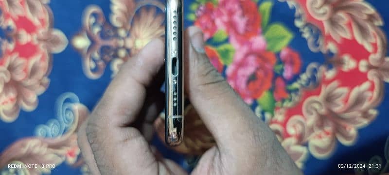 iPhone xs 64gb non pta 4