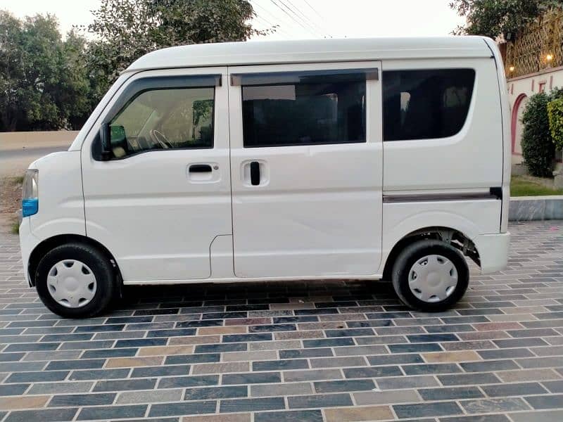 Nissan Clipper 2020 10