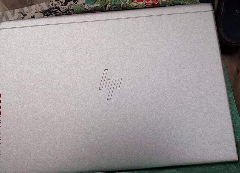 HP ELITE BOOK CORE I5 8th generation 2