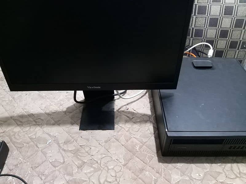 budget gaming pc with 22 inch IPS monitor 0