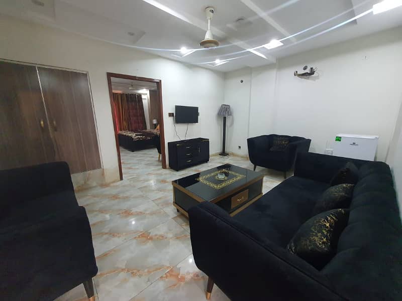 One Bed Apartment For Rent Per day Avil For familes 4