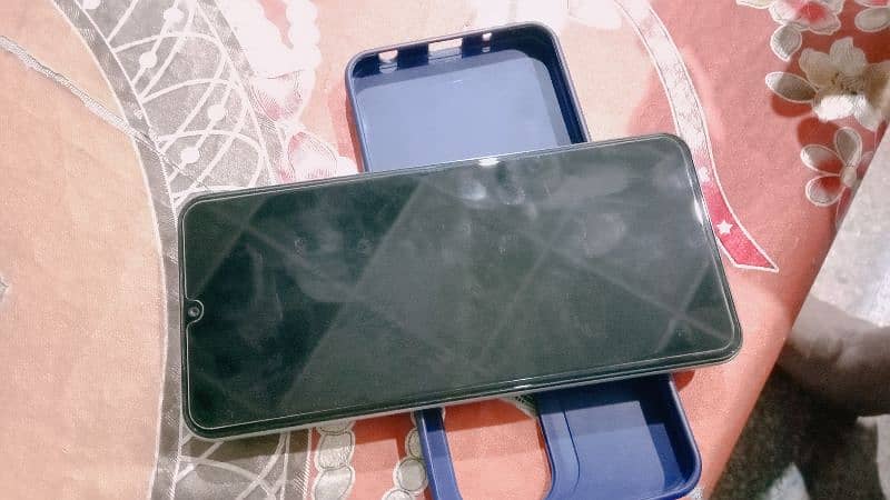 Vivo Y 18 6/128 Condition 10by10 For Sel Daba Charger Saat 4