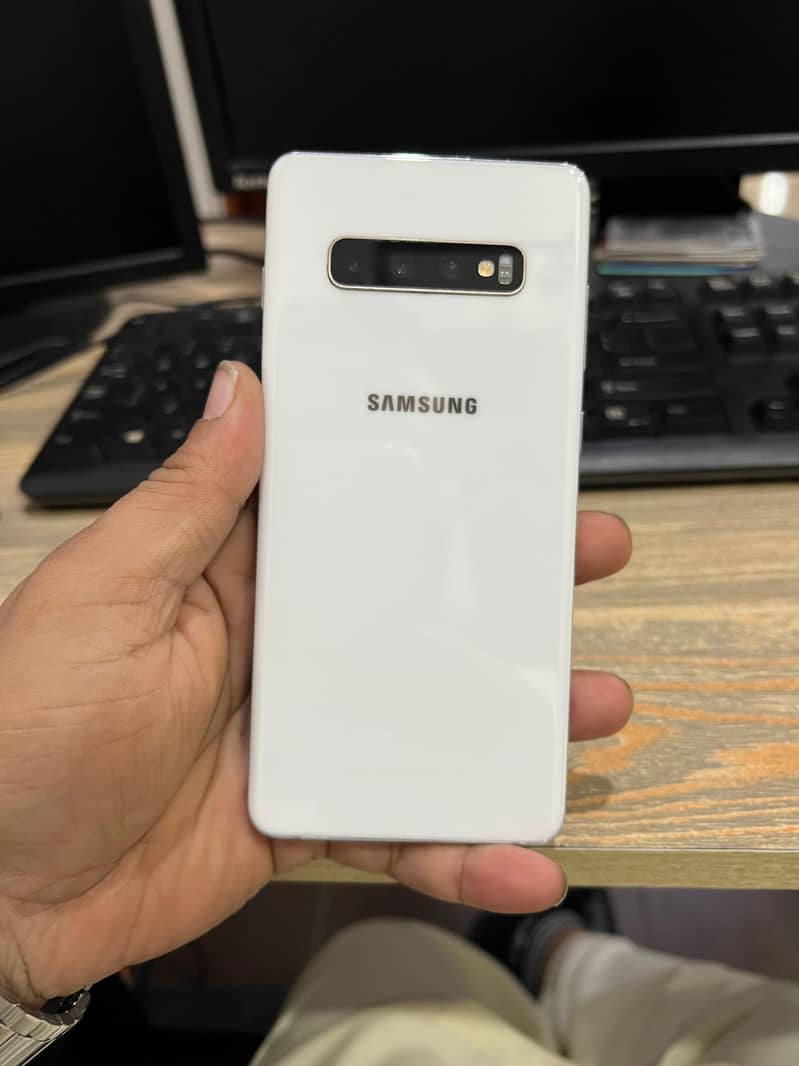 Samsung S10 Plus (8GB/128GB) Non PTA – Amazing Deal! 0