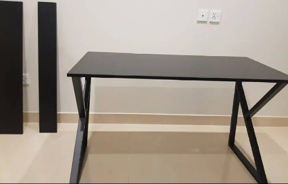 Computer / office table 1