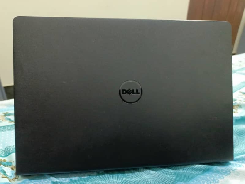 Dell Inspiron 15 Series 3000 Display 15.6inch with number pad 1