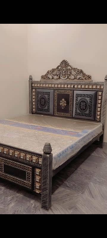 iron king bed without mattress 0