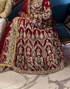 bridal lehnga for urgent sale